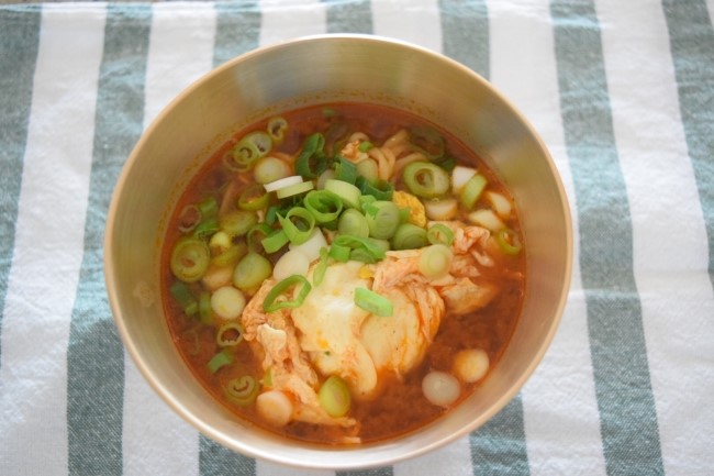 Ramen de Doenjang al estilo Baek Jong-won