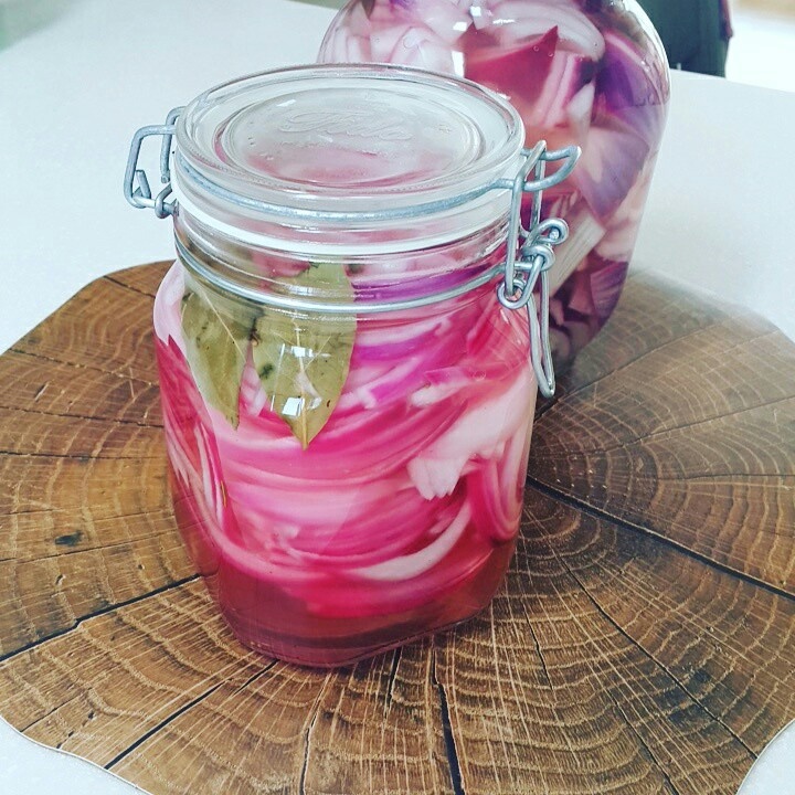 Encurtidos de Cebolla Morada: El Sabor Refrescante de Junio