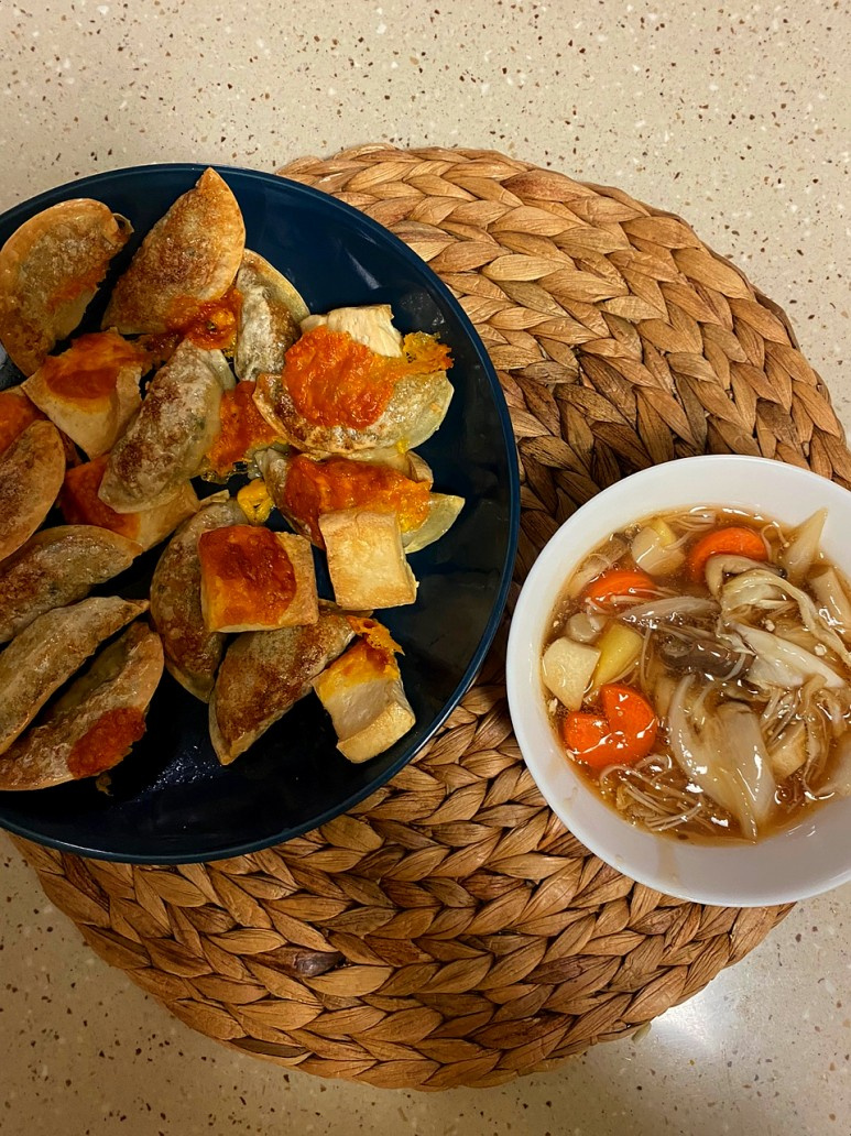 Tangsuyuk de Dumplings Congelados: Rápido y Crujiente