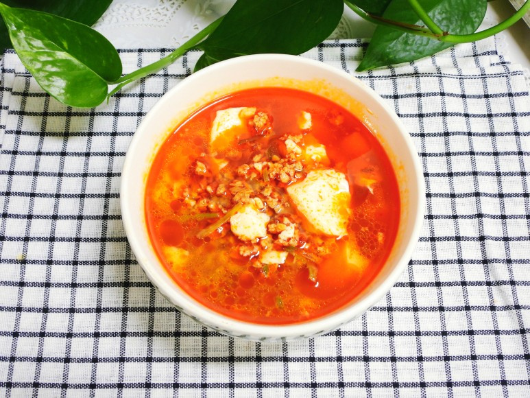 Sundubu Jjigae de Cerdo al Estilo Hong Jin-kyung: Un Sabor Limpio y Profundo para Disfrutar en Casa