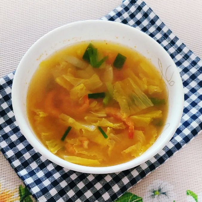 Sabroso Guiso de Pasta de Soja con Col Napa y Camarones Secos