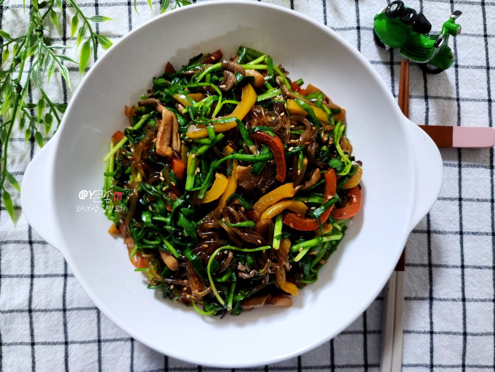 Japchae en Una Sartén (One-Pan Japchae)